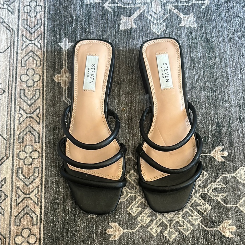 Steven by Steve Madden Black Strappy Women's Sandals 7.5